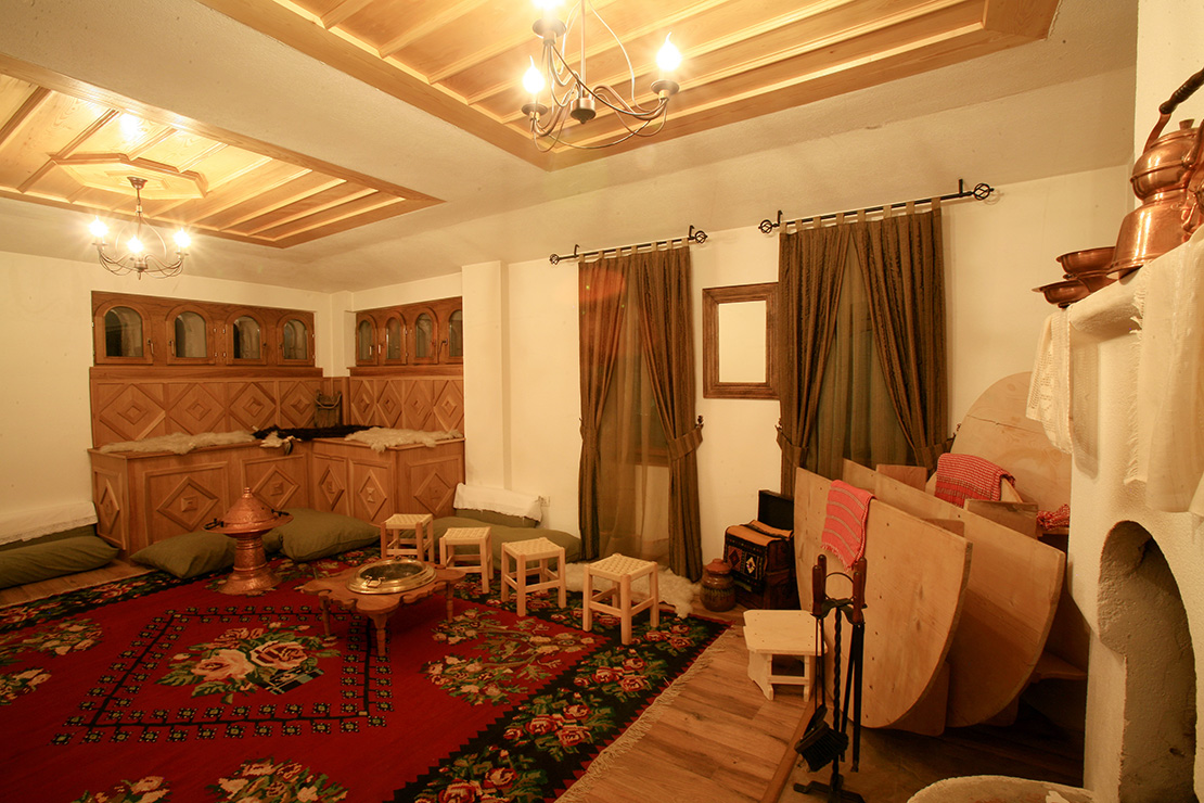Traditional Suite